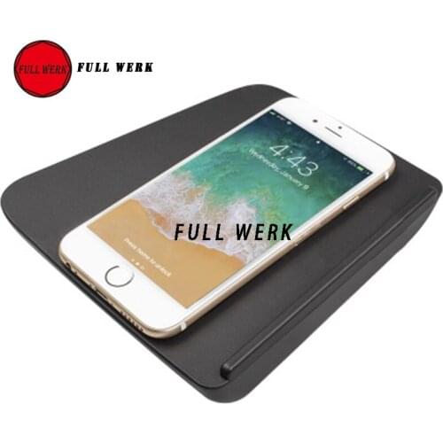 Car Wireless Charging Phone Charger Plate for Toyota Highlander 2016-2019 Fast Charging Case Phone Holder Support Accessories