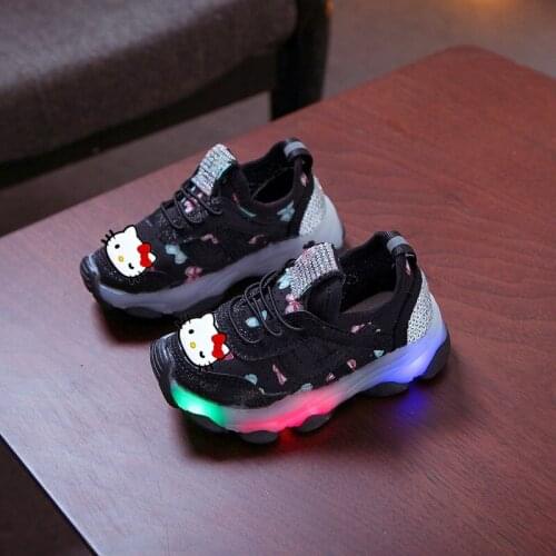 Sanrio Hello Kitty fall 2021 new childrens sports shoes LED lights sports shoes lights childrens shoes boys and girls casual s