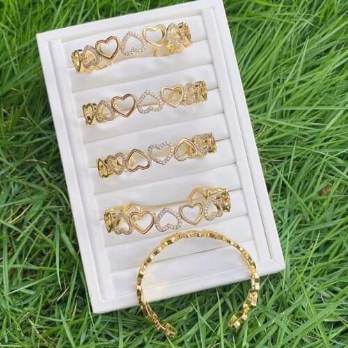 5Pcs Heart shape Bangle Zircon Hollow Heart Metal Bangle Heart Shape metal Bracelet Mix color Women bangle 51454