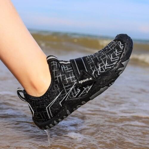 Boys Girls Elastic Breathable Upstream Beach Wading Shoes Quick-Dry Non Slip Water Sports Shoes Childrens Barefoot Aqua Shoes