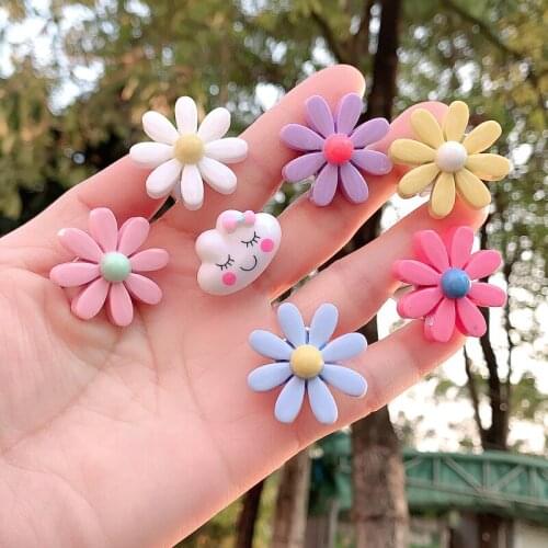 Cute Flowers Car Perfume Air Freshener Aromatherapy Solid for Car Air Vent Outlet Freshener Air Condition Clip Diffuser Gift