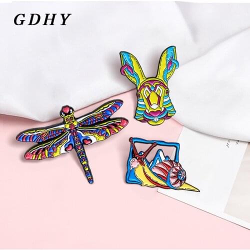 GDHY Rainbow Animal Enamel Brooch Pin Rabbit Dragonfly Snail Colourful Stripe Brooches Lapel Pin Gay Badge Broche Jewelry Gift