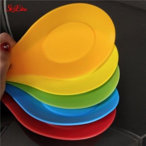 Food Silicone Spoon Mat Silicone Heat Resistant Placemat Tray Spoon Pad Drink Glass Coaster Kitchen Accessories 2021 5z