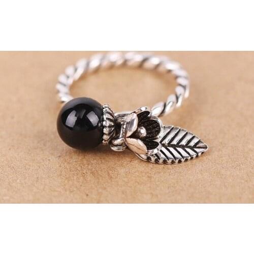 Retro Luxury Black Agate Ring Trendy Womens Opening Adjustment Flowers Leafs Silver Color Ring Charm Womens Lover Gift Jewelry