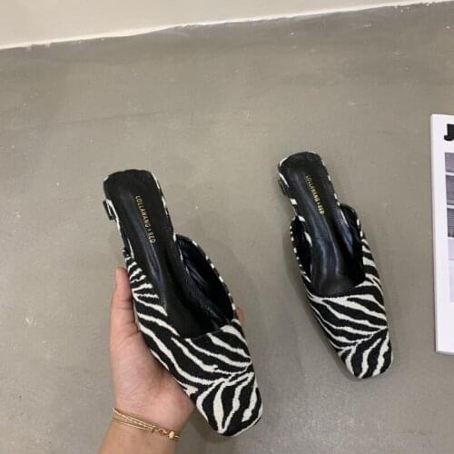 French Temperament Muller Shoes Retro Half Slippers Female 2021 New Spring Summer Fashion Square Toe Kitten Heel Stiletto Shoes