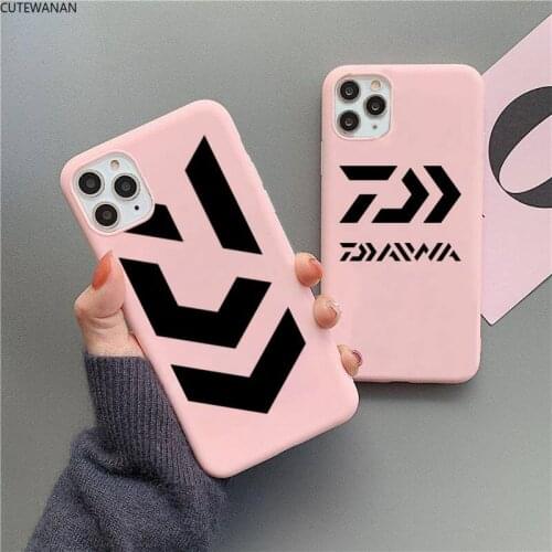 Il Fresco Caldo Daiwas Phone Case For iphone 12 11 Pro Max Mini XS 8 7 6 6S Plus X SE 2020 XR Matte Candy Pink Silicone cover