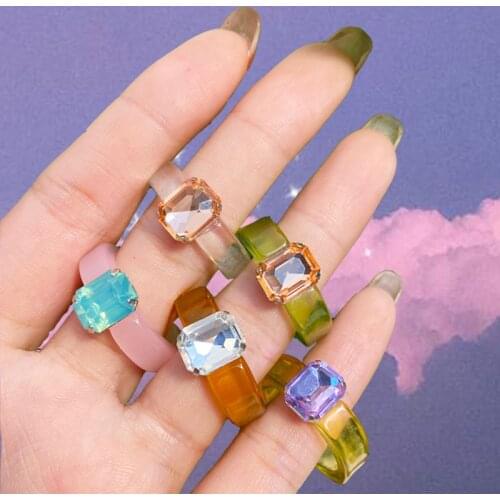 Colorful Transparent Acrylic Resin Rings for Women Korean Summer Fashion Geometric Square Rhinestone Ring Jewelry Travel Gifts