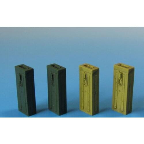 German Army of World War II kwk.37 stu.k.37 or No. 4 tank A-F resin ammunition box 1:35 sand table model