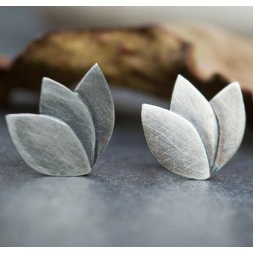 2021 New European and American Fashion Simple Brushed Lotus Flower Stud Earrings for Women Elegant Lotus Earrings Jewelry