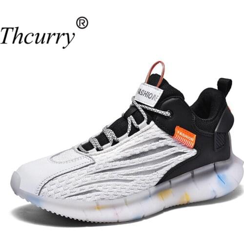 Thcurry Footwear