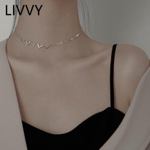 LIVVYSilver Color Wave-Shape Pendant Necklace For Women Letter V Micro-Inlaid Shiny Zircon New Fashion Party Jewelry