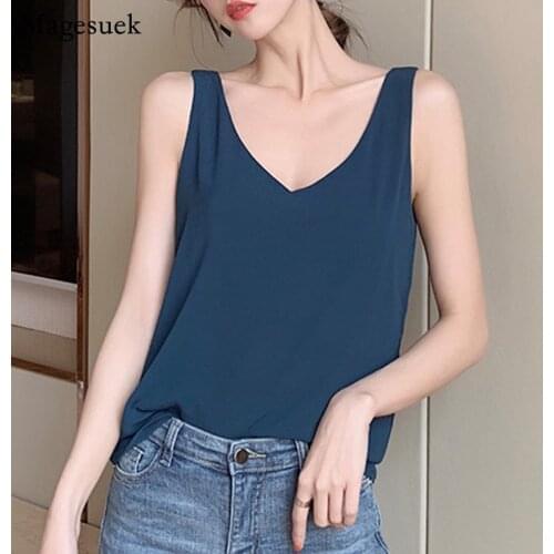 Plus Size Loose Solid Chiffon Tank Tops Women Sleeveless Summer Base White Tank Tops New Casual V-Neck Sexy Ladies Tanks 9821