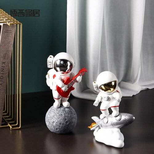 Nordic home decoration accessories living room desk decor Figurine miniatures astronaut decorative figures resin figurine