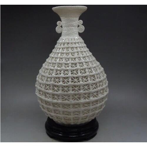 Beautiful Vintage Chinese Dehua Handwork Porcelain hollow Vase