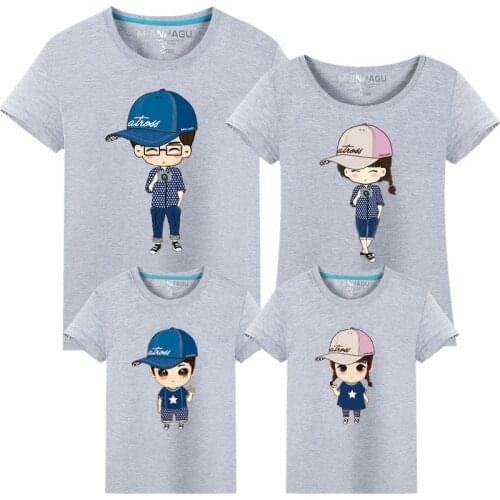 Mom and Daughter Clothes Father Mother Daughter Son Look Family Matching T-shirt for Daddy Mommy Me Summer Shirts Femme Kids