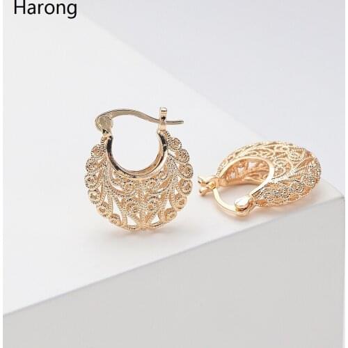 Luxury Fashion Copper Gold Stud Earrings Jewelry Accessories Round Hollow Quality Ear Clips For Woman Girl Birthday Wedding Gift
