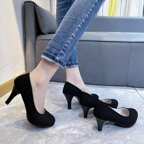 NKADQD Suede Pumps