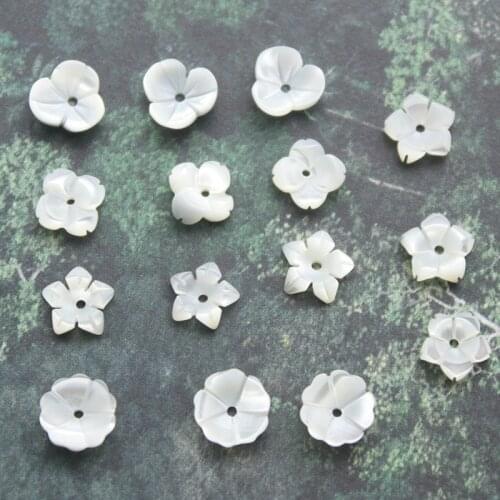5pcs / bag natural white shell pearl shell carved hairpin brooch shell flower jewelry making DIY earring jewelry accessories