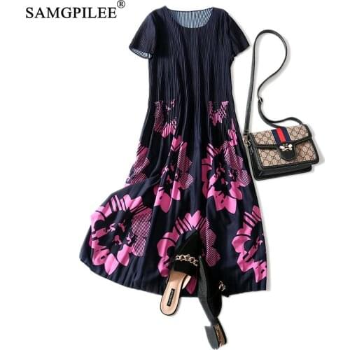 2020 Women Summer Clothing Office Lady Plus Size Dress Pleated Print Short Sleeve Mid-calf Empire O-neck Dresses For Women 4XL