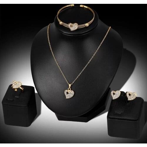 5pcs/Set New Fashion Crystal Heart Pendant Necklace for Women Bling Rhinestone Choker Necklace Exquisite Luxury Jewelry Gift