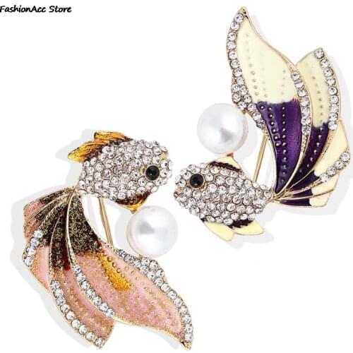 Fish Animal Brooch Jewelry for Women Trendy Cute Goldfish Brooches Alloy Pearl Rhinestone Crystal Enamel