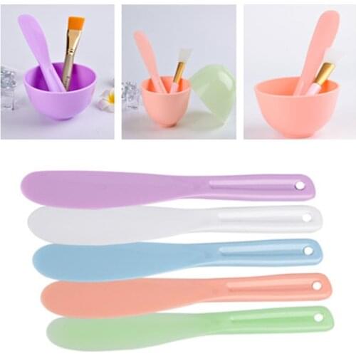 1pcs Plastic Facial Mask Stick Spoon Colorful Eye Cream DIY Mixing Brush Cosmetic Spatula Reuseable Face Beauty Tool Skin Care