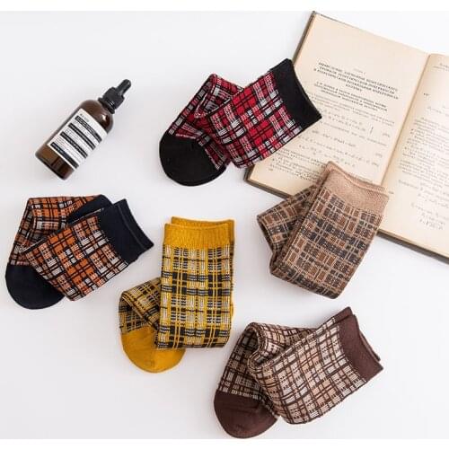 Women Socks Autumn New Socks Cotton Knitting Preppy Style Fashion Lattice Socks Female Casual Btrathable High Quality Socks