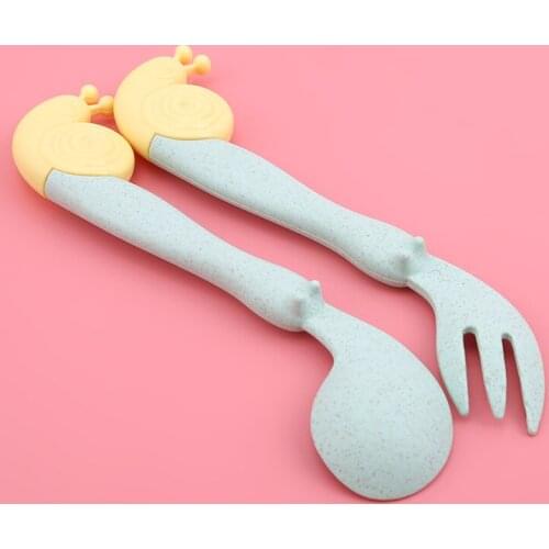 Outdoor Portable Kids Carton Wheat Straw Tableware Set Baby Fork Spoon Dinner Set Travel Flatware With Box Easy To Carry 2 Pcs