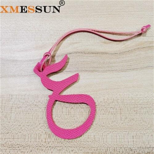 Wholesale Luxury Genuine Natural Leather Character Alphabet Arabic Letter P Keychain Backpack Pendant Ladies Women Bag Charm