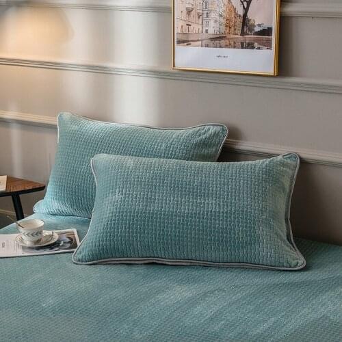 Winter Warm Down Pillowcase 2PCS Wood Grain Carved Lattice Series Flannel Milk Velvet Bedding Double Thickening