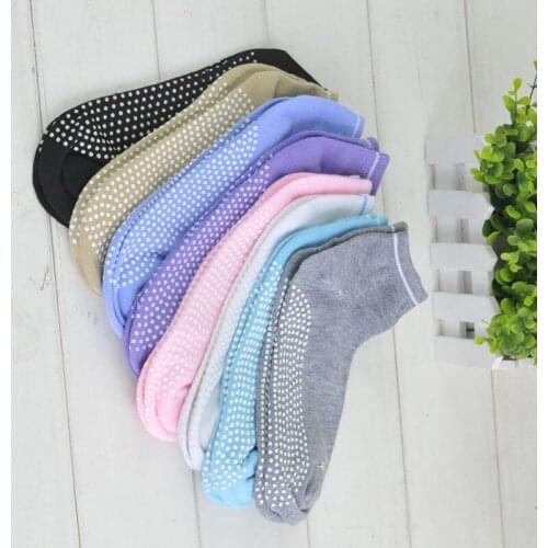 1 Pair Women Yoga Socks Anti slip Silicone Gym Pilates Ballet Socks Fitness Sport Socks Cotton Breathable Elasticity