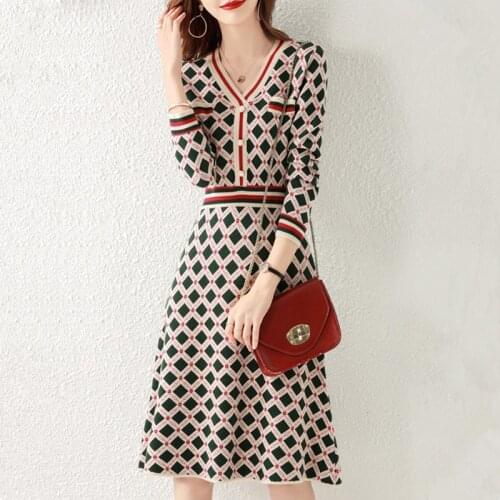 Dress early autumn the new skirt to show thin accept waist high temperament little sweet style knitted dress female qiu dong