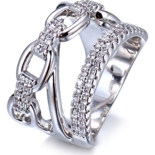 Bettyue New Modelling Chain Lock Shape SIlver Plated Personality Ring For Female Hollow Out Design Suits New Trendy Party