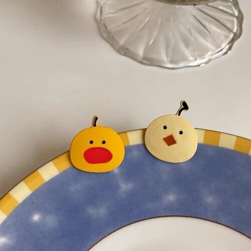 S925 Silver Needle Fun Cartoon Asymmetrical Duck Earrings Personalized Wild Stud Earrings for Women Piercing Jewelry