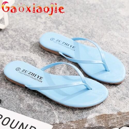 2020 new Summer pure color simple flip flops wild fashion flat bottom outer wear non-slip ladies Slides beach sandals Lazy Shoes