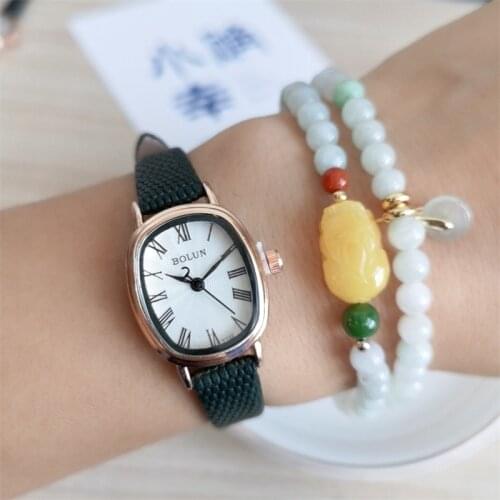 Retro Tonneau Case Women Watches Crescent Pointer Design Elegant Ladies Fashion Casual Quartz Wristwatches Female Clock W9841