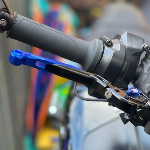 Motorcycle Folding Extendable GSXR750 Moto handbrake Adjustable Clutch Brake Levers FOR SUZUKI GSX-R750 2004-2005 GSXR750 K4 K5