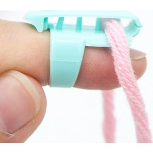 4pcs/set Finger Splitter Sweater Wool Knitting Tool 4 Yarn Guide Thimble Sewing