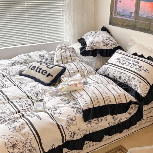 Korean Bedding Set Black and White Sketch Contrast Color Pure Cotton Duvet Cover Four-piece Princess Style Lace Cotton Bedding
