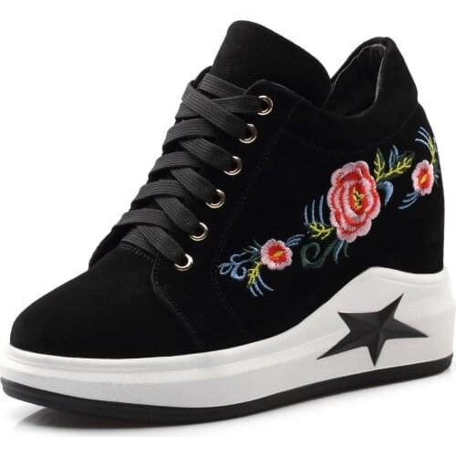 Increased age season 2018 waterproof platform lace embroidery inner size 32-40 yards leather shoes 18320