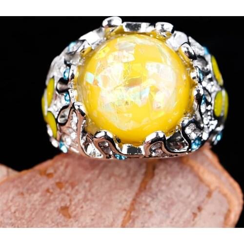 Gorgeous Large Round Stone Rings for Women Fashion Crystal Zircon Exaggerated Ring Wedding Bridal Charm Jewelry Gift Popular