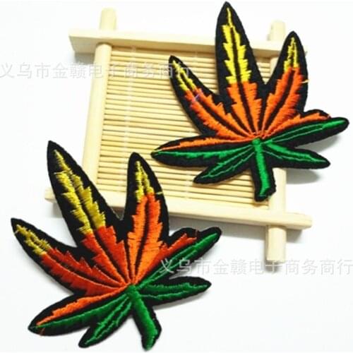 50pcs/lot Embroidery Patches Letters Clothing Decoration Accessories Maple Leaf Diy Iron Heat Transfer Applique Clothes
