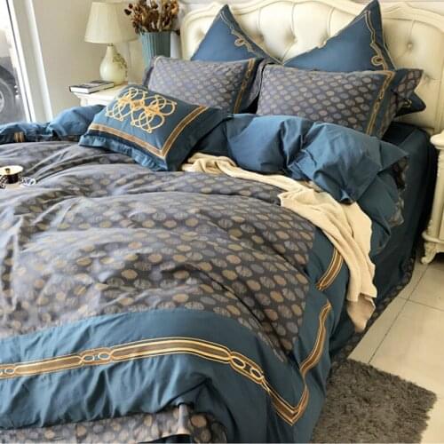 100S Egyptian Cotton Embroidery Luxury Royal Bedding Set 4/6pcs King Queen Wedding Bed Sheet set Duvet cover Pillowcase blue red