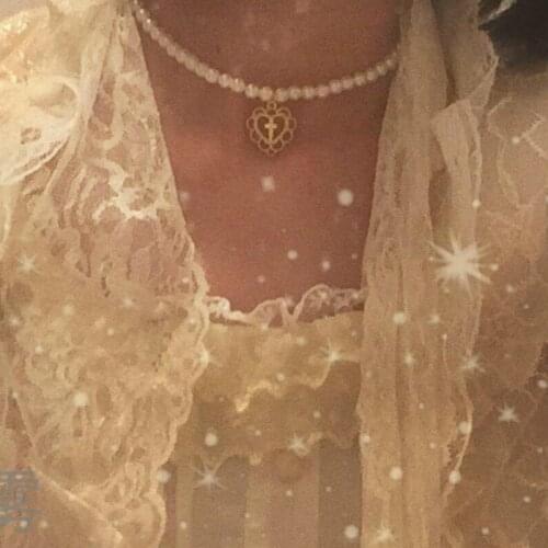 Retro Girl Palace Hollow Love Cross Pendant Pearl Necklace Chocker Clavicle Chain Necklace Jewelry for Women Beads