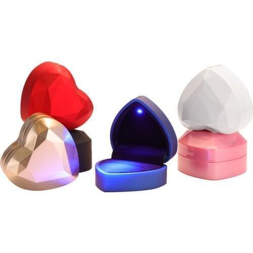 Luxury Heart Shape LED Light Ring Holder Box Proposal Wedding Band Display Storage Jewelry Box Wedding Ring Box Jewelry Case