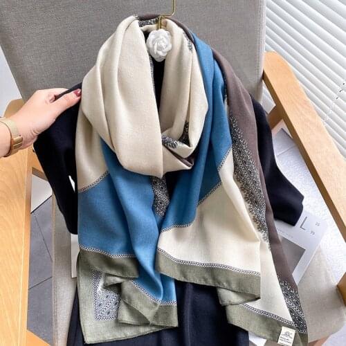 2020 double letter cotton scarf shawl winter womens luxury brand printing large size blanket square scarf shawl corner