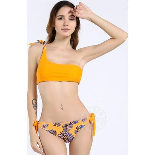 2020 New Split Printed Bikini European and American Sexy Hot Cross-Border Swimsuits Women Bikini Swimsuits Wholesale