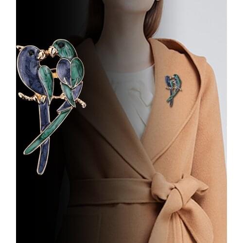Fashion temperament wild brooch retro parrot brooch enamel color drop glaze brooch pin silk scarf buckle