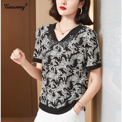 New Summer diamond Middle Aaged Women Korean Chiffon V-Neck Blouse Tops Female Flower Print Fashion Loose Plus Size 4xl Shirt