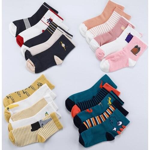 5 pairs of a pack of childrens socks combination cute pattern design 100% cotton autumn and winter warm feet baby walking socks